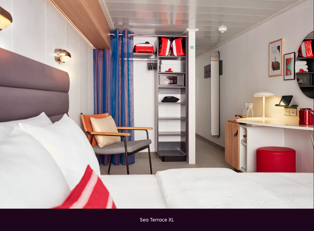 XL Sea Terrace · wardrobe and storage